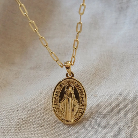🌟 Collar con Medalla de la Virgen 🌟  Tu amuleto de fe y protección siempre contigo